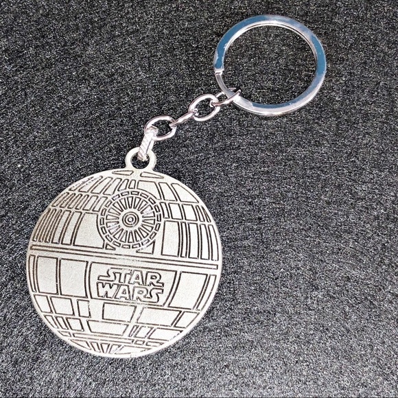 Star Wars Death Star Alloy Metal Keychain Silver Tone New never used - Picture 2 of 3